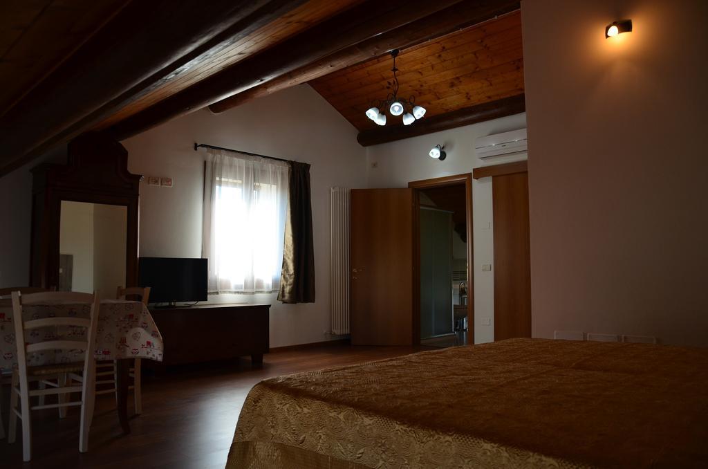 Agriturismo Alla Corte Villa Costabissara Luaran gambar
